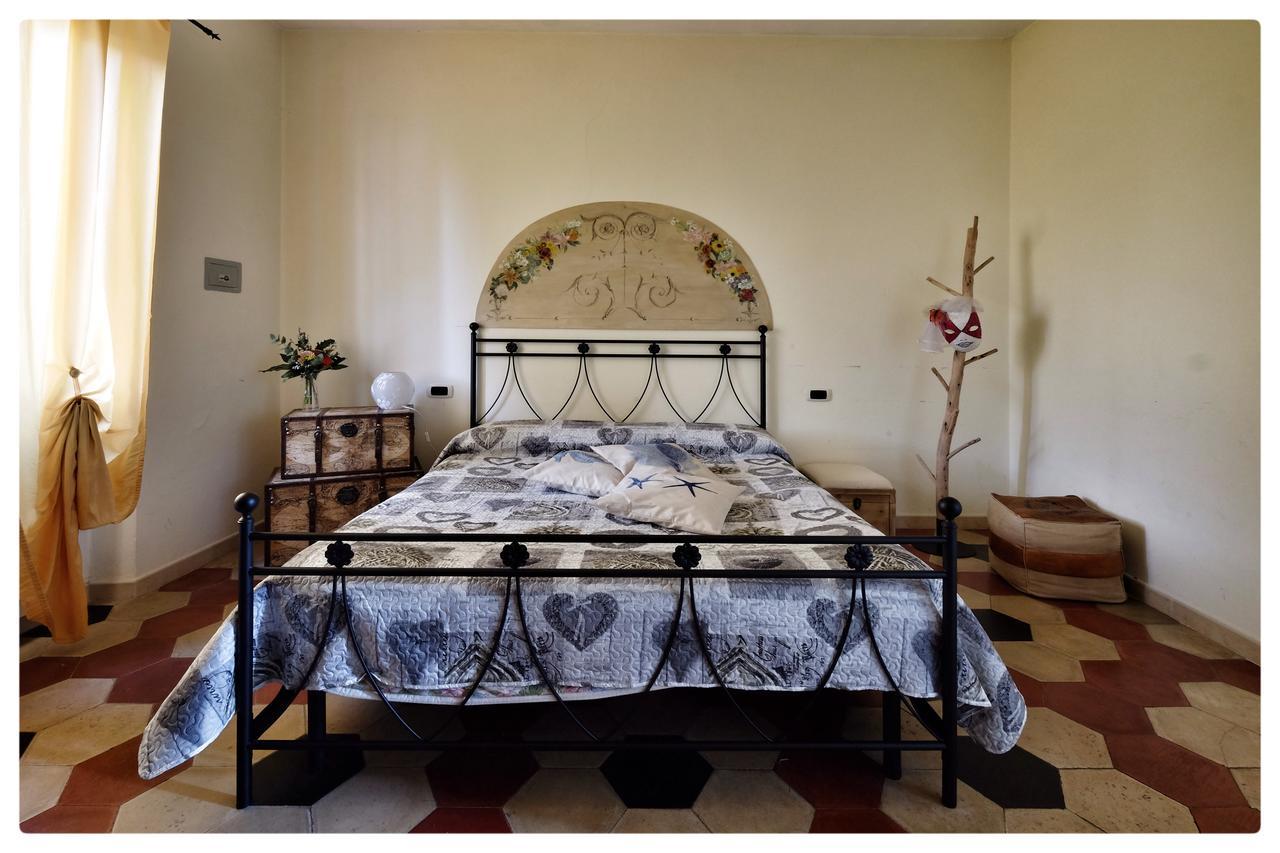La Casa Sul Molo Bed and Breakfast Viareggio Exteriör bild